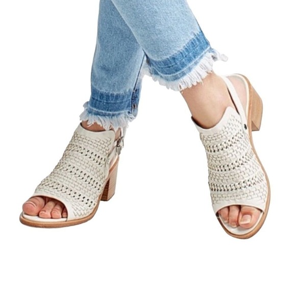 NWT Rag & bone ivory woven leather sandals size 5 - Picture 1 of 13